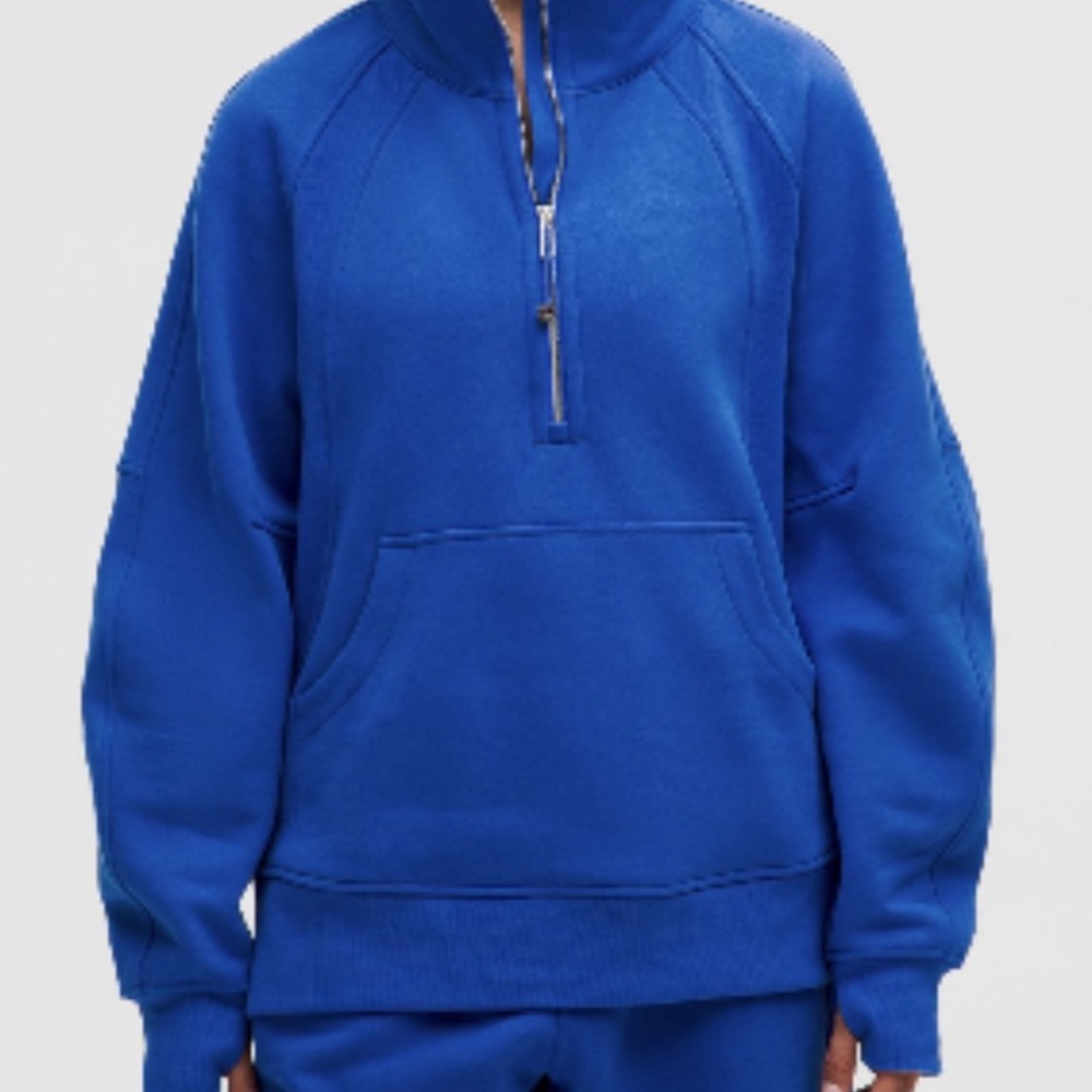 Lululemon Scuba Oversized Funnel-Neck Half
Zip *Long
Colour Cerulean Blue